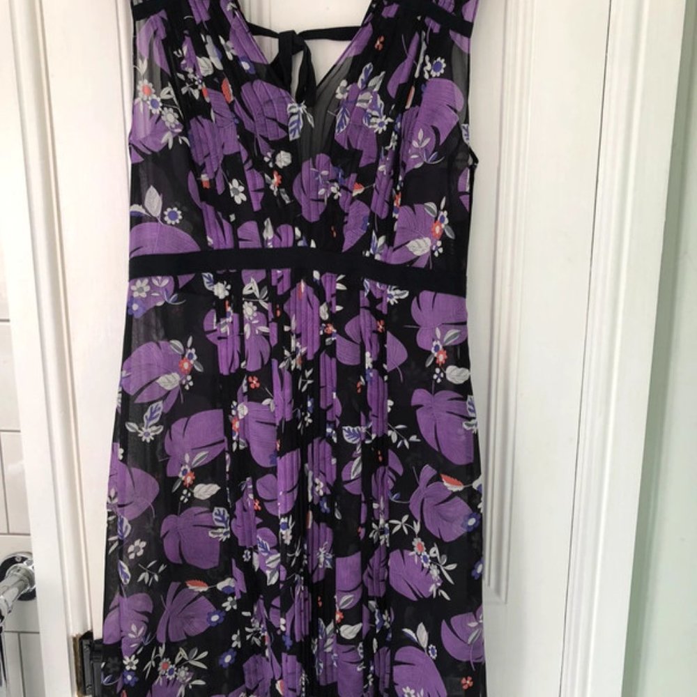 French Connection chiffon pleated purple at teens dress size Large